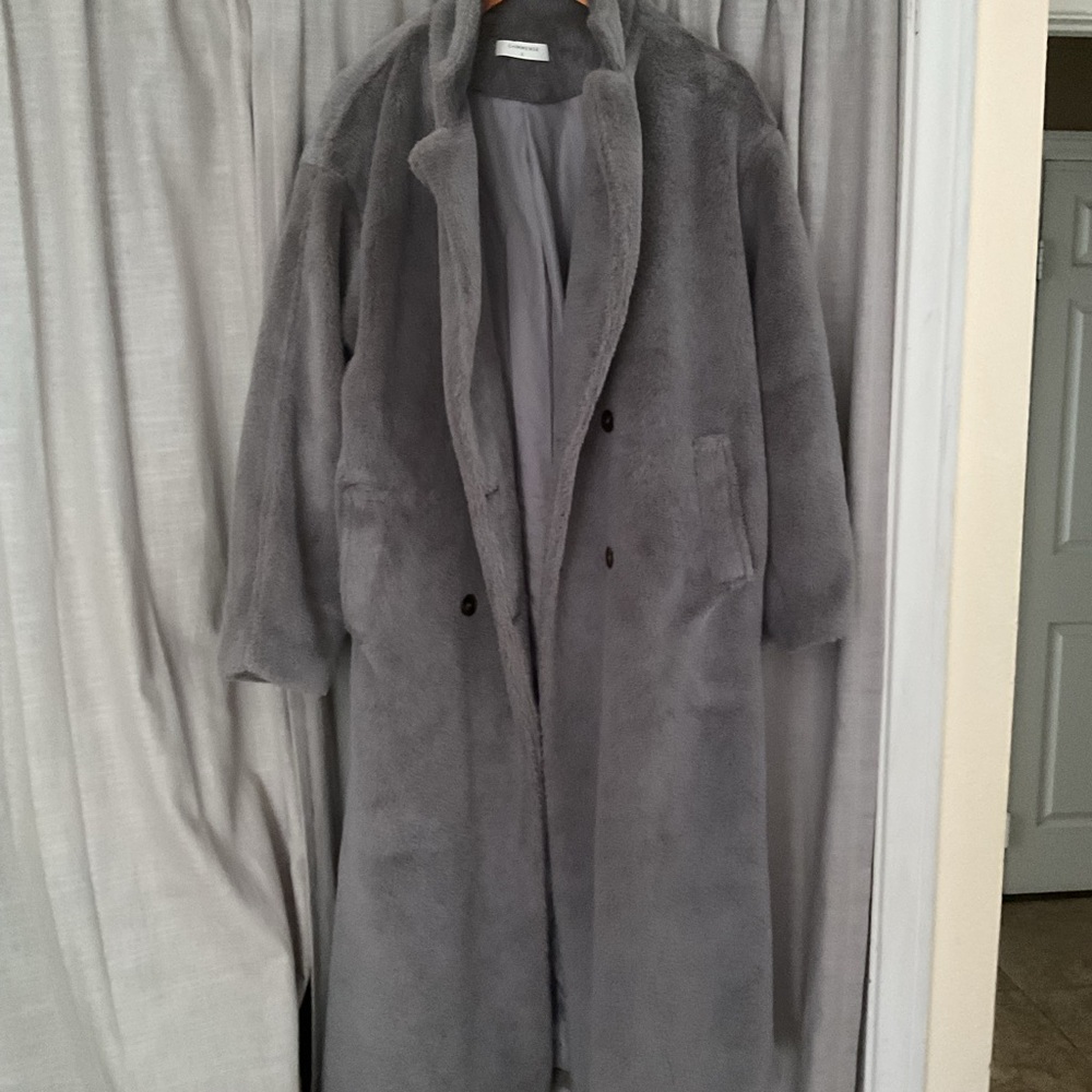 Magashoni Faux fur Coat - Picture 3 of 3